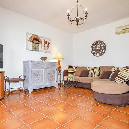 Сasa de vacaciones Beautiful In With Wifi Casalabriva